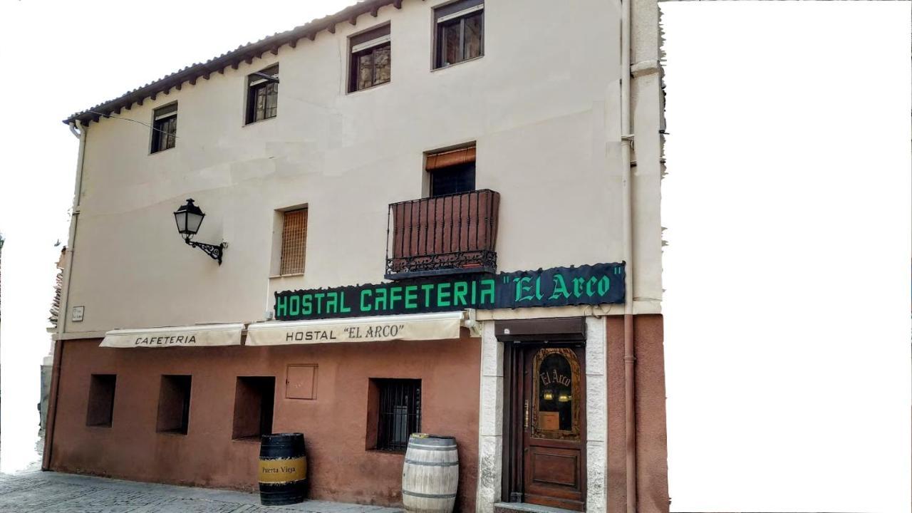 Hostal El Arco Almazán Екстериор снимка