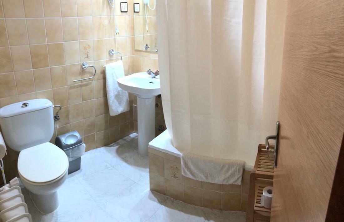 Hostal El Arco Almazán Екстериор снимка
