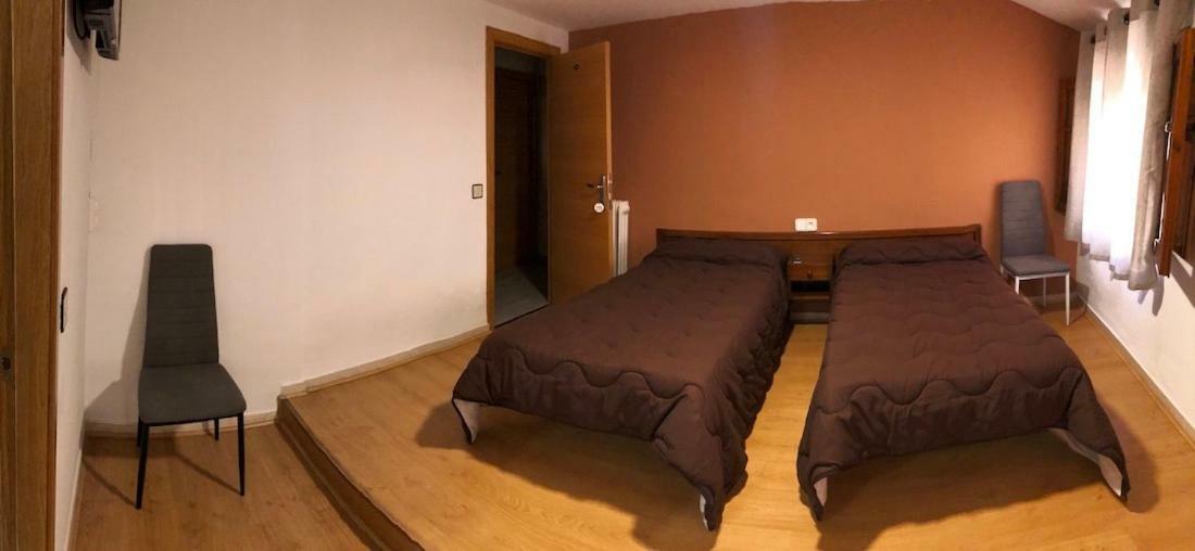 Hostal El Arco Almazán Екстериор снимка