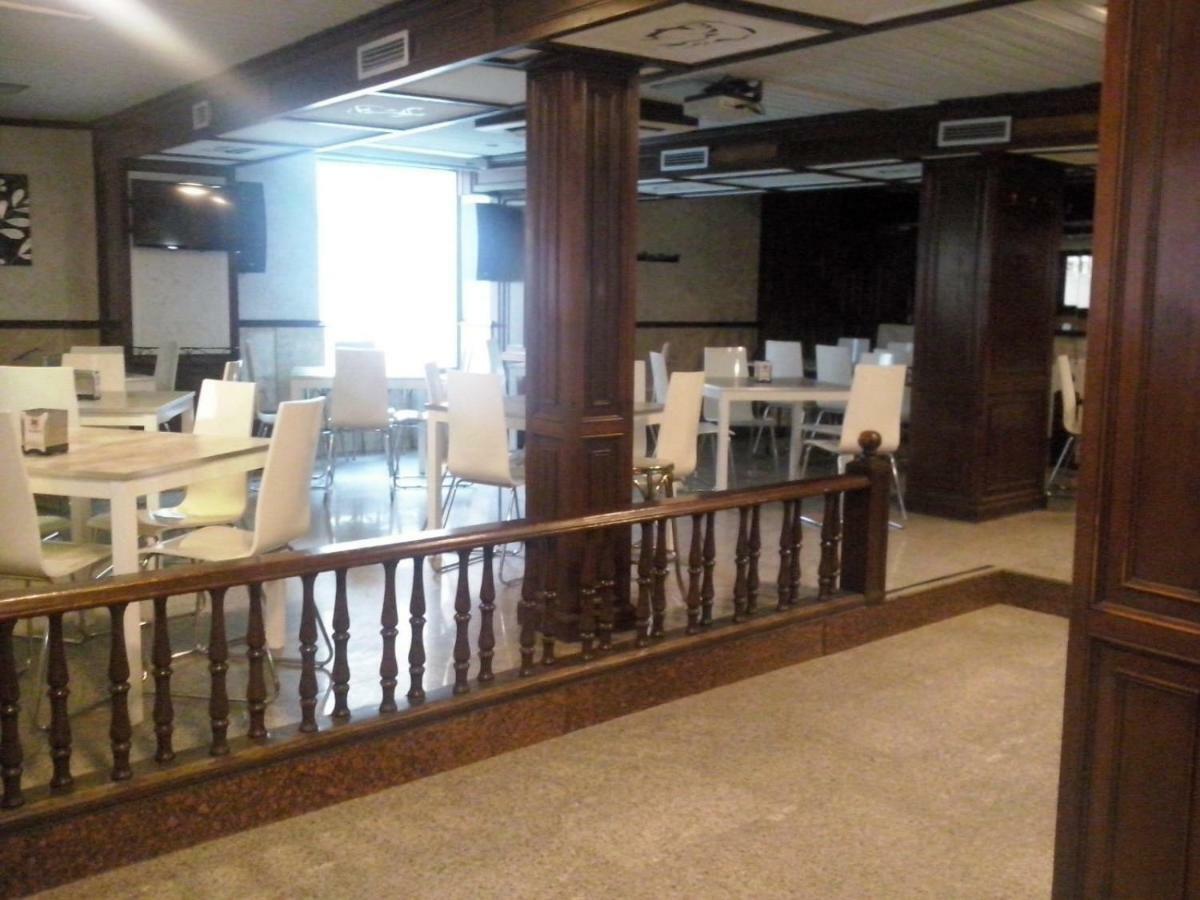 Hostal El Arco Almazán Екстериор снимка